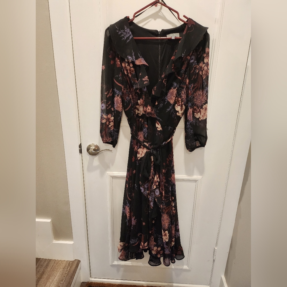 Wrap dress with ruffles